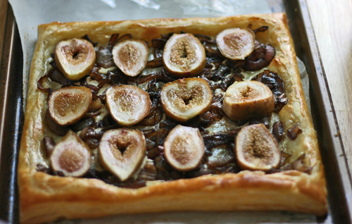 Fig Onion Tart - Fresh figs, caramelized onions, mascarpone and puff pastry make this fig onion tart perfect for a party, as an appetizer or a side.