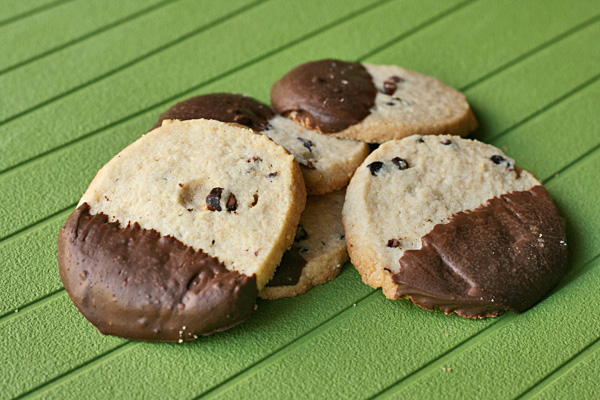 Cacao Nib Shortbread with Peppermint Chocolate