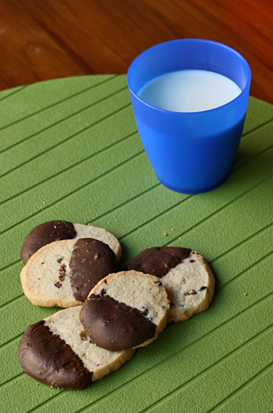 Cacao Nib Shortbread with Peppermint Chocolate