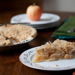 Cheddar Crumble Apple Pie