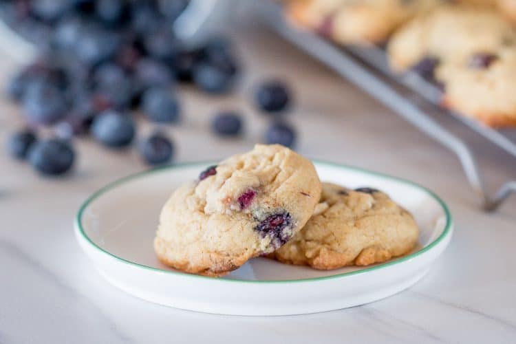 Blueberry Cookies with White Chocolate Chips stetted