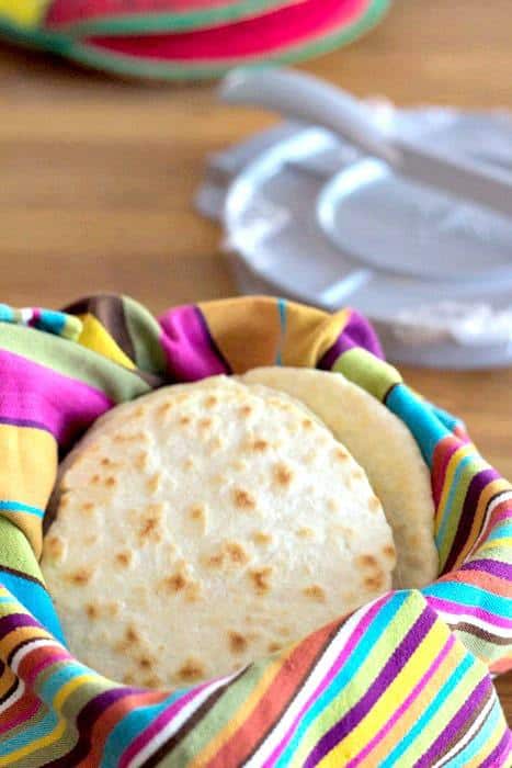 Homemade Tortillas - Simple homemade tortillas for the Tex-Mex Progressive Eats dinner.