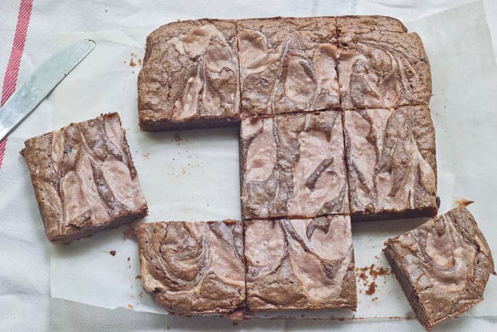 Strawberry Cheesecake Swirl Brownies - Dessert gets a dose of fruit jam in these strawberry cheesecake swirl brownies.
