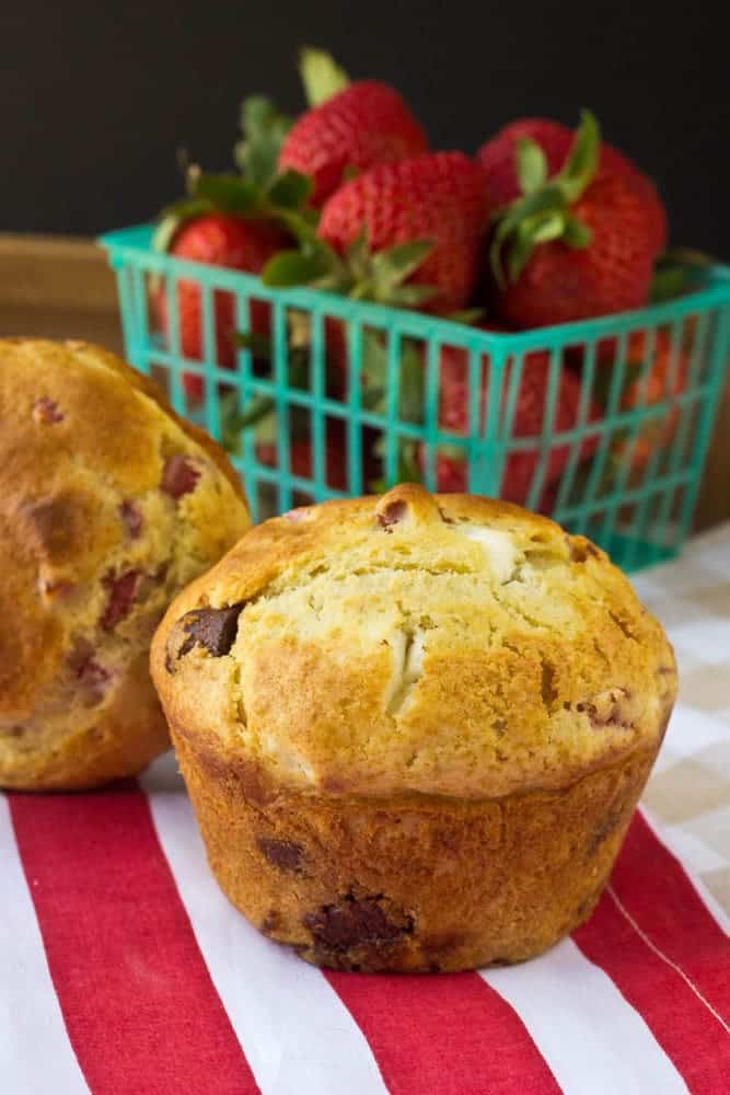 Strawberry Cheesecake Muffins