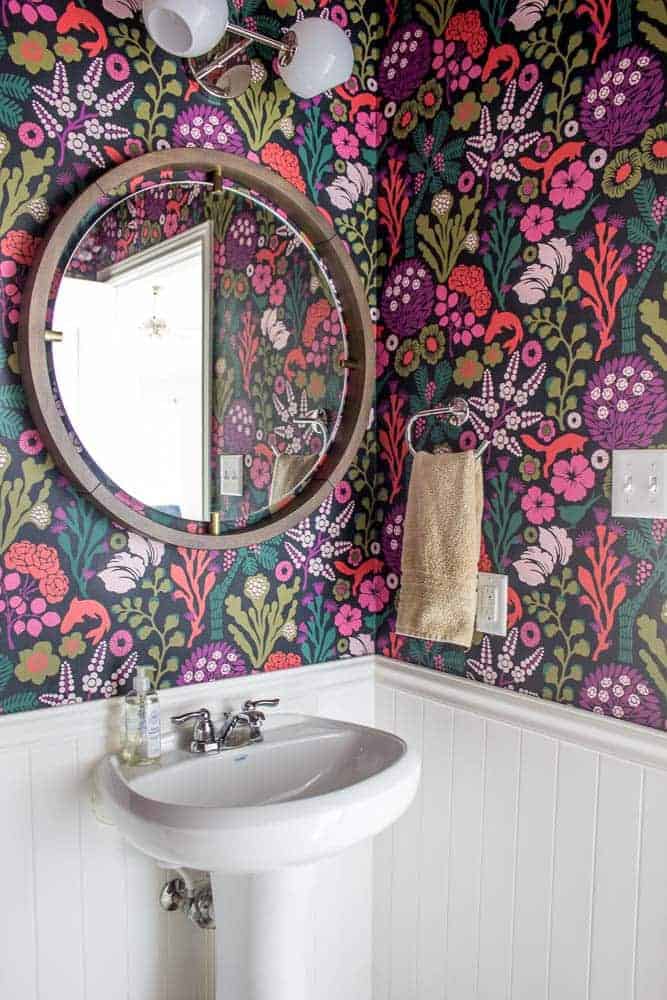 powder room with wallpaper