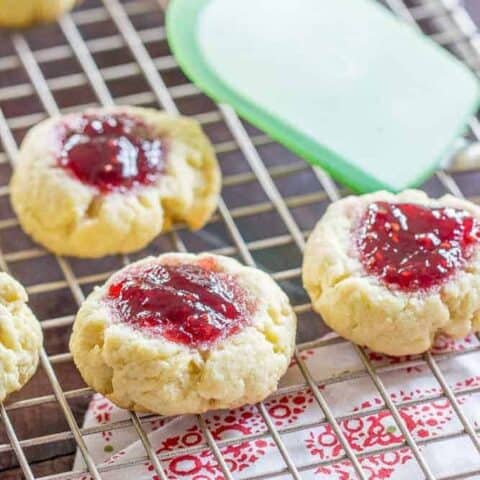 These syltkakor, also known as raspberry jam cookies, are easy to make and perfect for an afternoon coffee break.