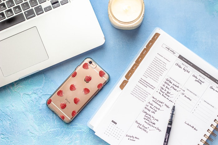 Learn how to choose a day planner to get your life in order.