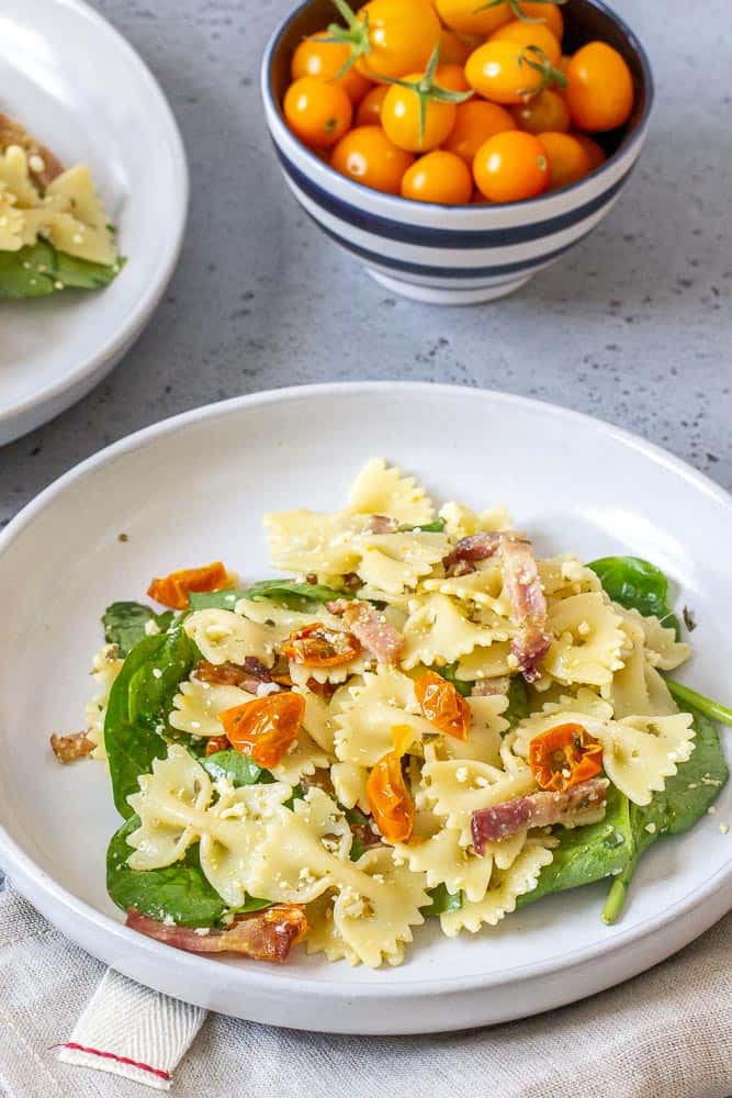 Roasted tomato pasta salad vertical