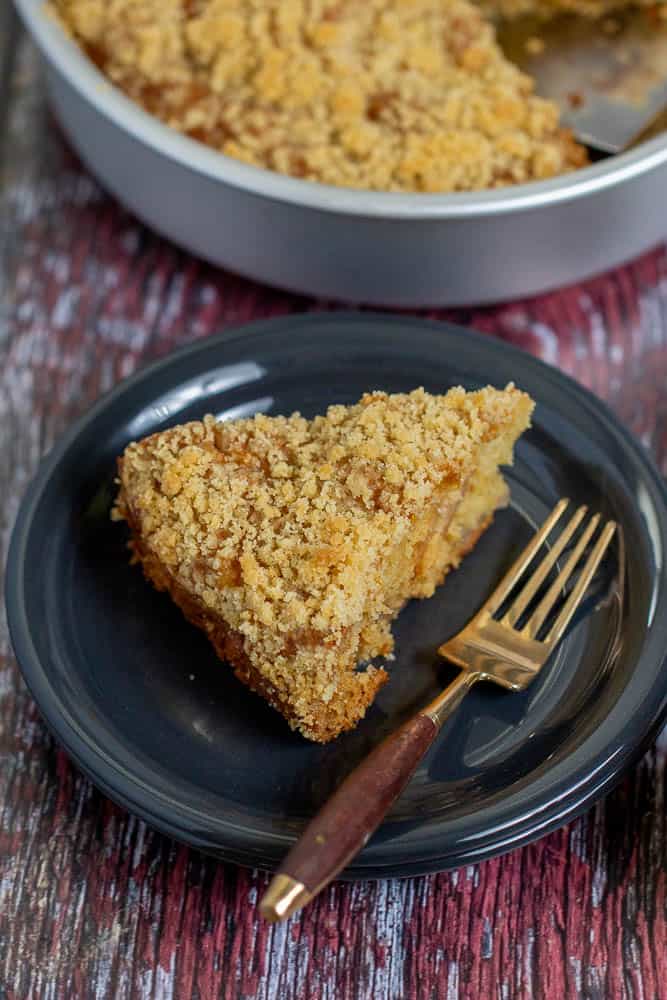 close up apple coffee cake slice