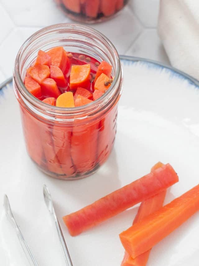 Homemade Pickled Carrots