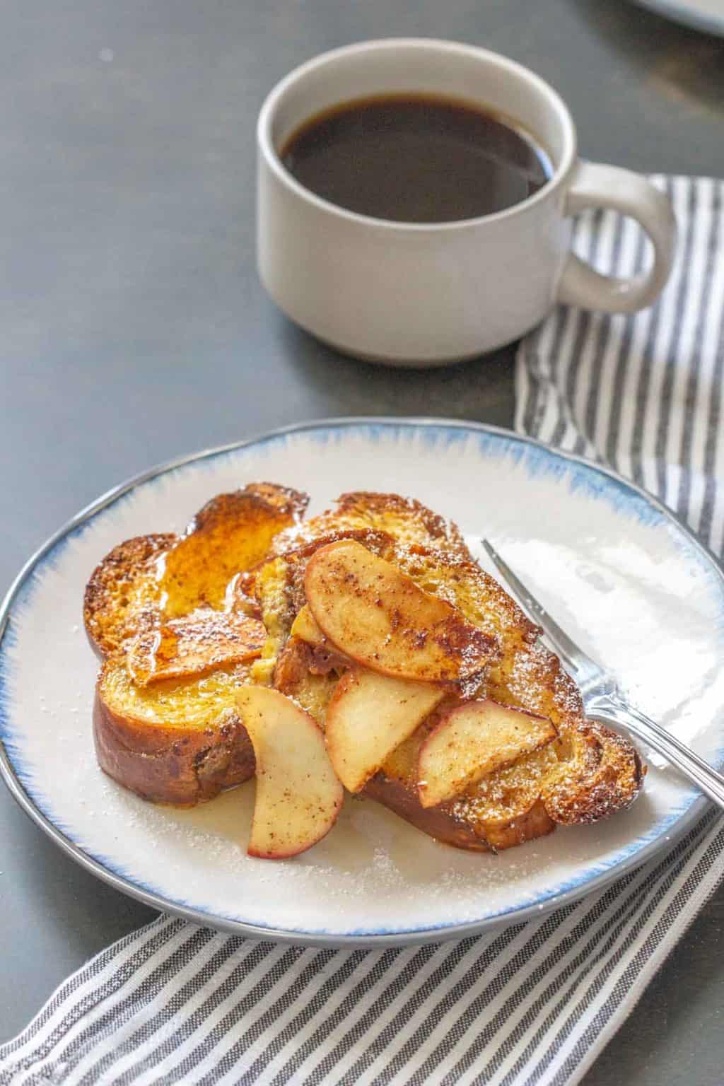 Easy MakeAhead Overnight Apple Cinnamon French Toast stetted