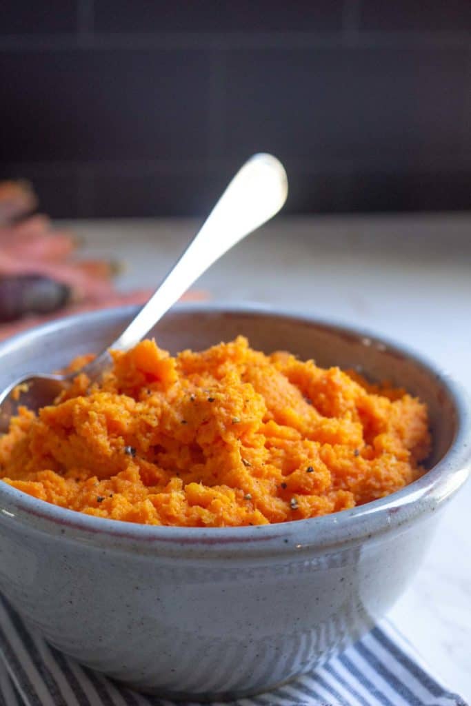 mashed carrots in bowl