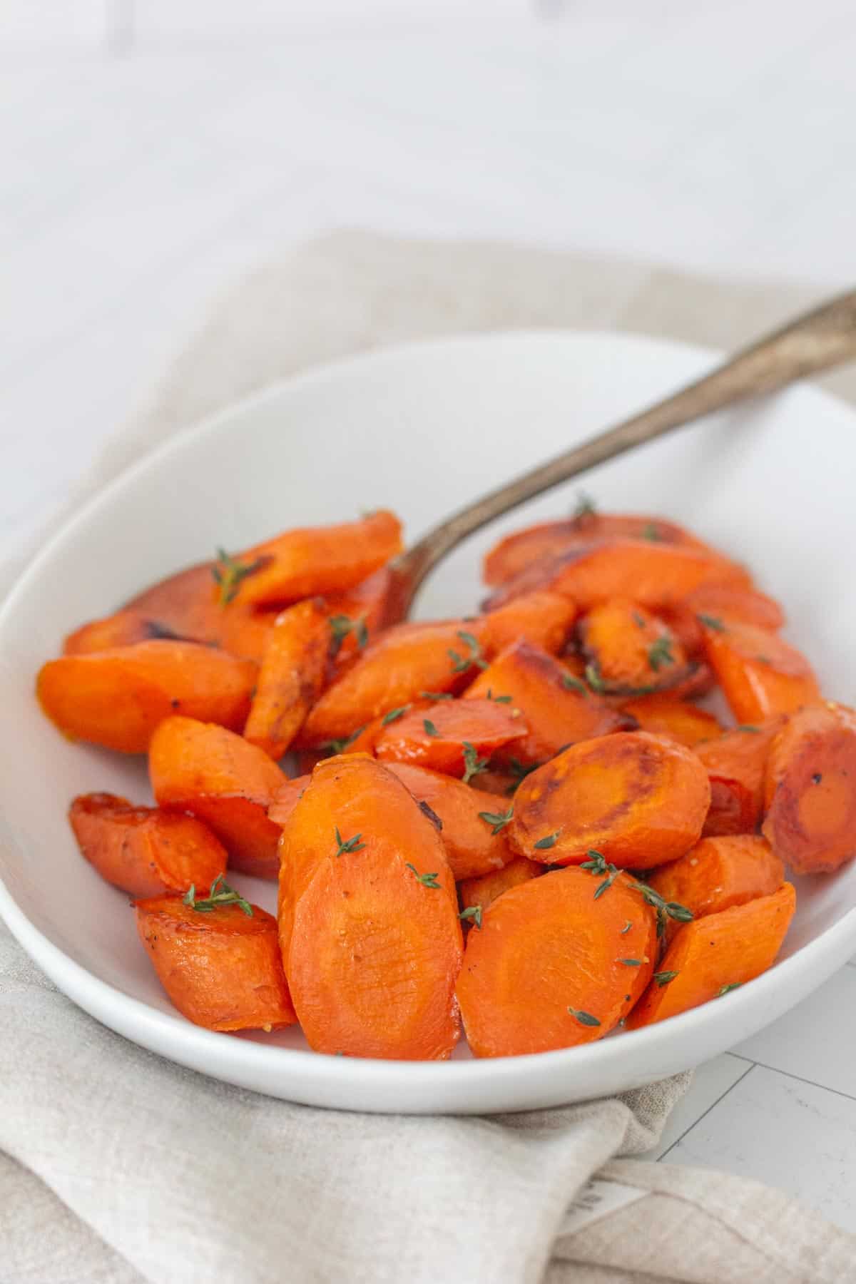 roasted carrots on a plate