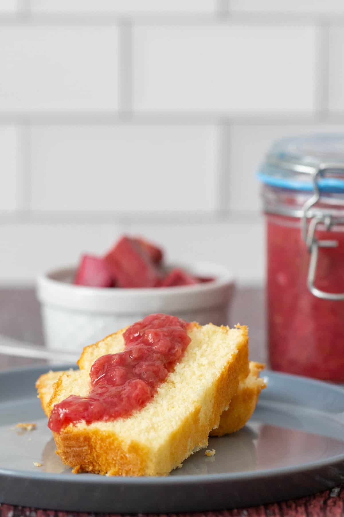 rhubarb sauce on pound cake
