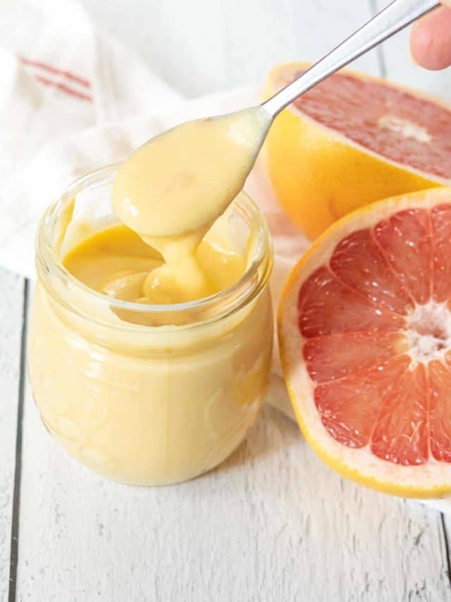 Homemade Grapefruit Curd stetted