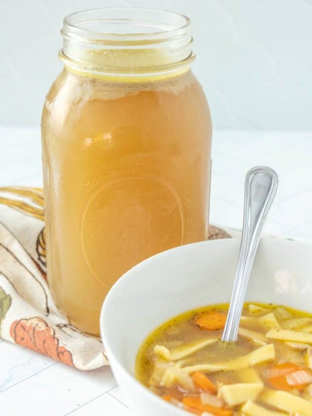 How to Make Homemade Chicken Broth stetted