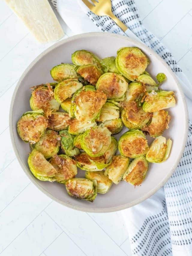 Easy Parmesan Crusted Brussels Sprouts