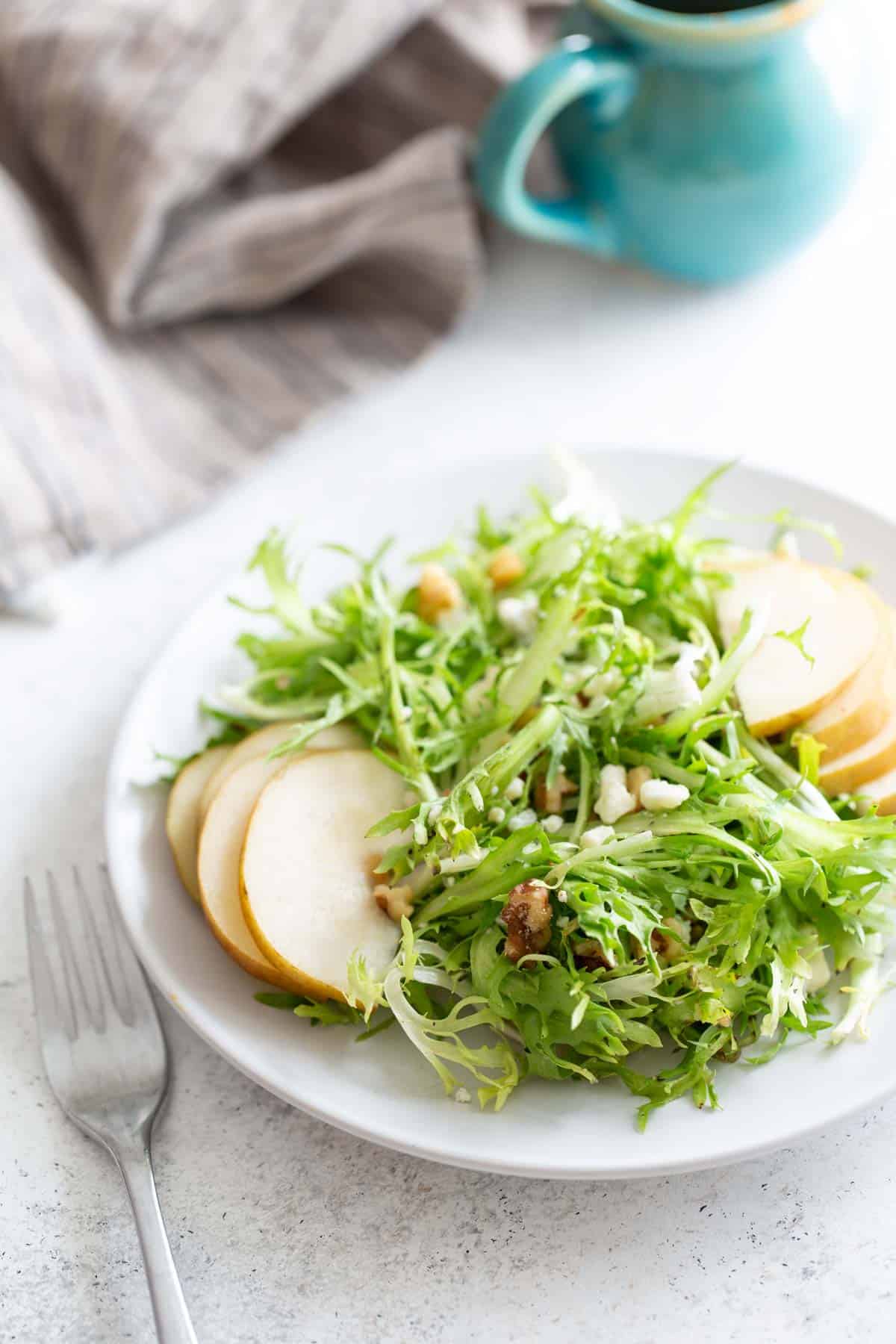 Frisée Salad with Pears